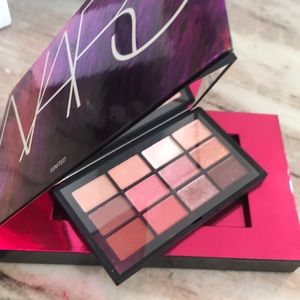 SOLD!! NARS ignited eyeshadow palette